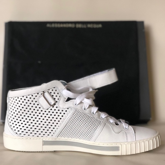 ALESSANDRO DELL’ ACQUA Perforated Leather Sneakers - Picture 2 of 8